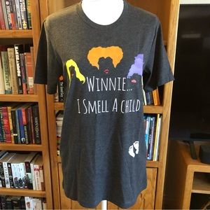 EUC “Winnie..I smell a Child” t-shirt